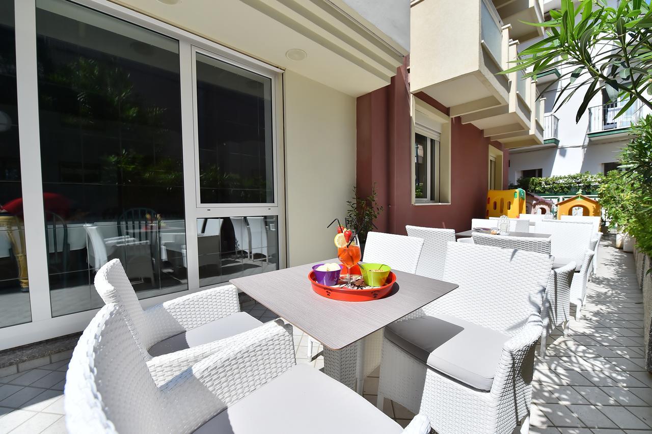 Hotel Della Motta Bellaria-Igea Marina Exterior foto